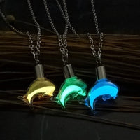 Load image into Gallery viewer, Glow In The Dark Dolphin Necklace
