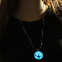 Load image into Gallery viewer, Glow In The Dark Steampunk Man In Pendant Necklace
