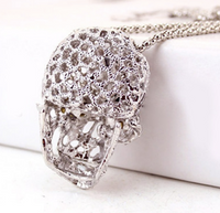 Load image into Gallery viewer, Women&#39;s Skull Pendant Necklace
